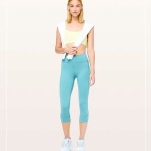 NWOT Lululemon leggings cropped